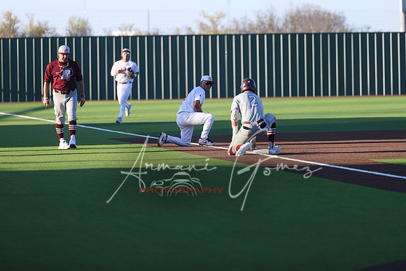 EO3A3119