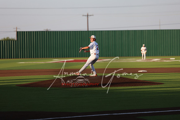 EO3A4980