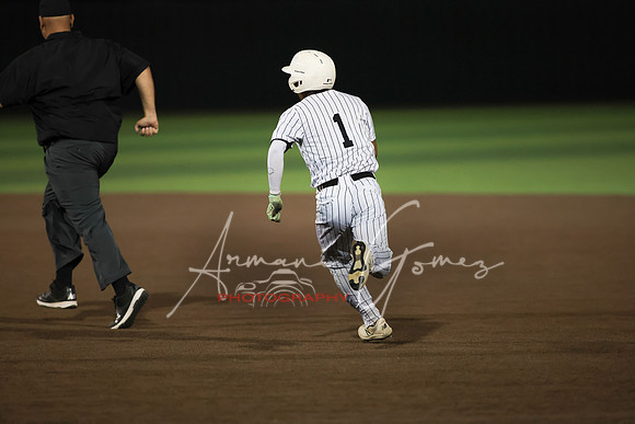 EO3A3527