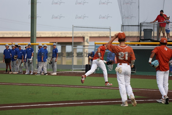 6E5A8043
